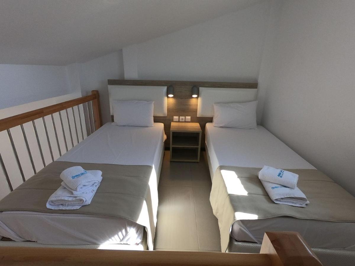 Finikas Garden Beach Resort Nikiti Dış mekan fotoğraf