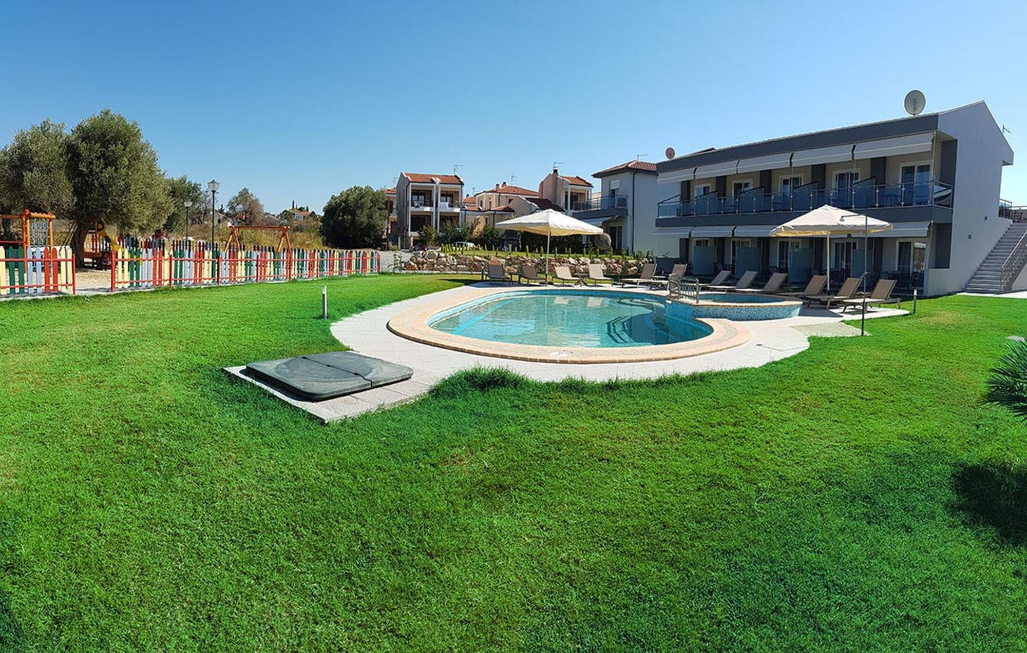 Finikas Garden Beach Resort Nikiti Dış mekan fotoğraf