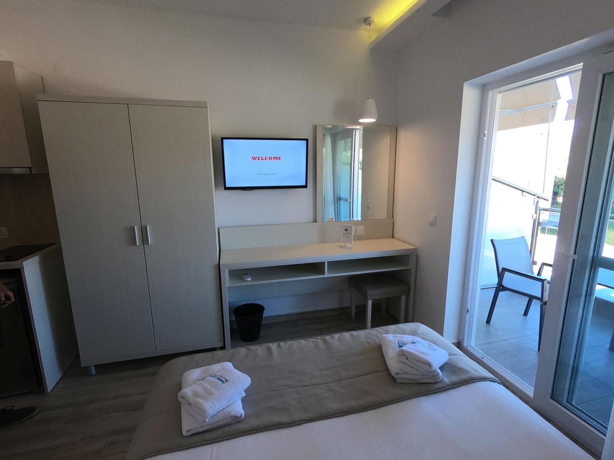 Finikas Garden Beach Resort Nikiti Dış mekan fotoğraf