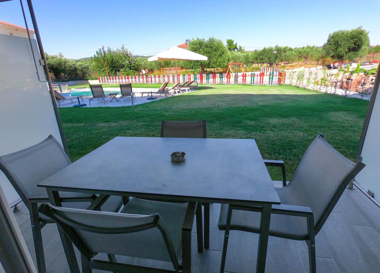 Finikas Garden Beach Resort Nikiti Dış mekan fotoğraf