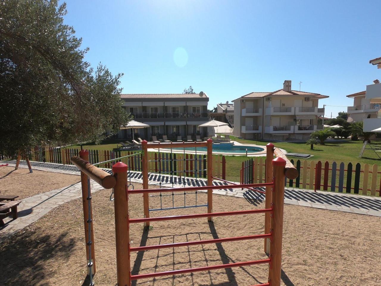 Finikas Garden Beach Resort Nikiti Dış mekan fotoğraf