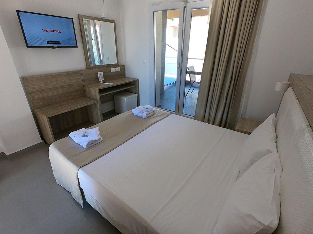 Finikas Garden Beach Resort Nikiti Dış mekan fotoğraf