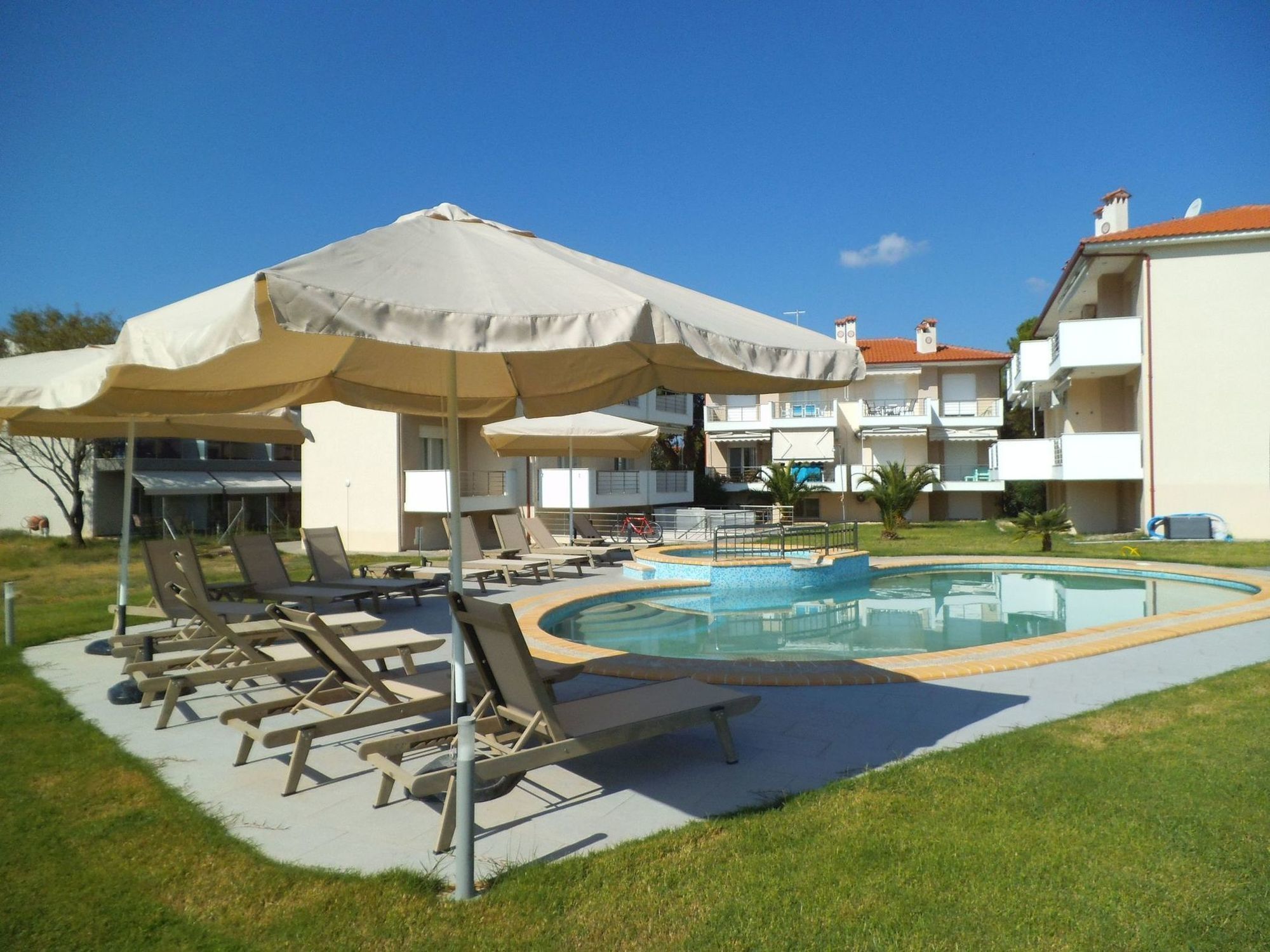 Finikas Garden Beach Resort Nikiti Dış mekan fotoğraf